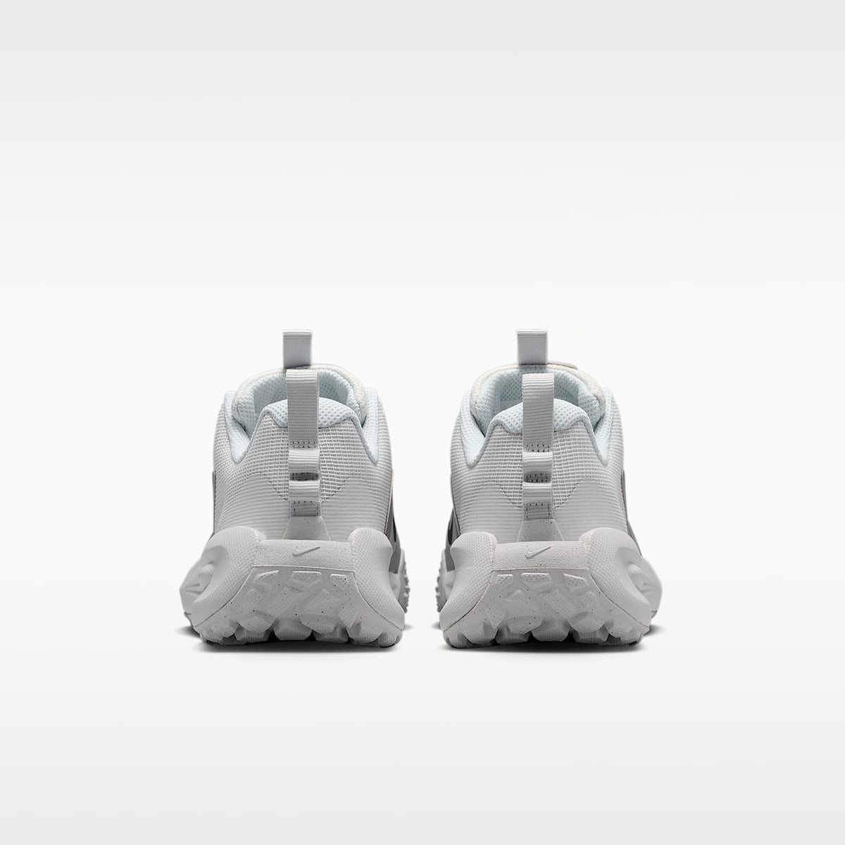 Nike Cross Turf – Polvo fotón/Gris vasto/Plata metalizado – vista 6