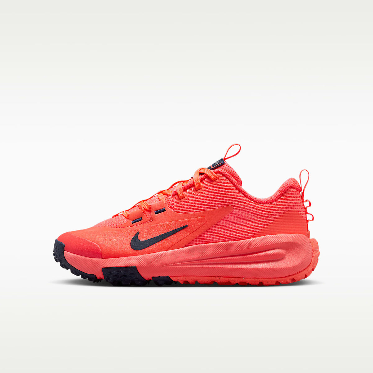Nike Cross Turf – Lava cálido/Blanco/Obsidiana – vista 1