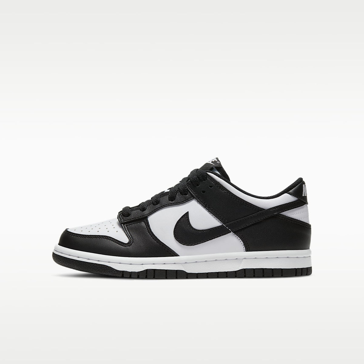 Nike Dunk Low – Blanco/Blanco/Negro – vista 1