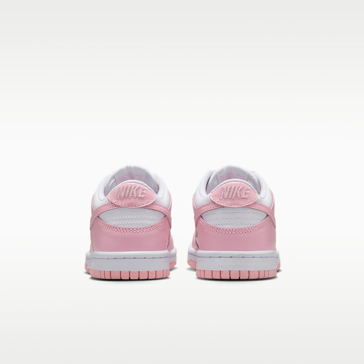 Nike Dunk Low – Blanco/Blanco/Blanco/Rosa suave medio – vista 6
