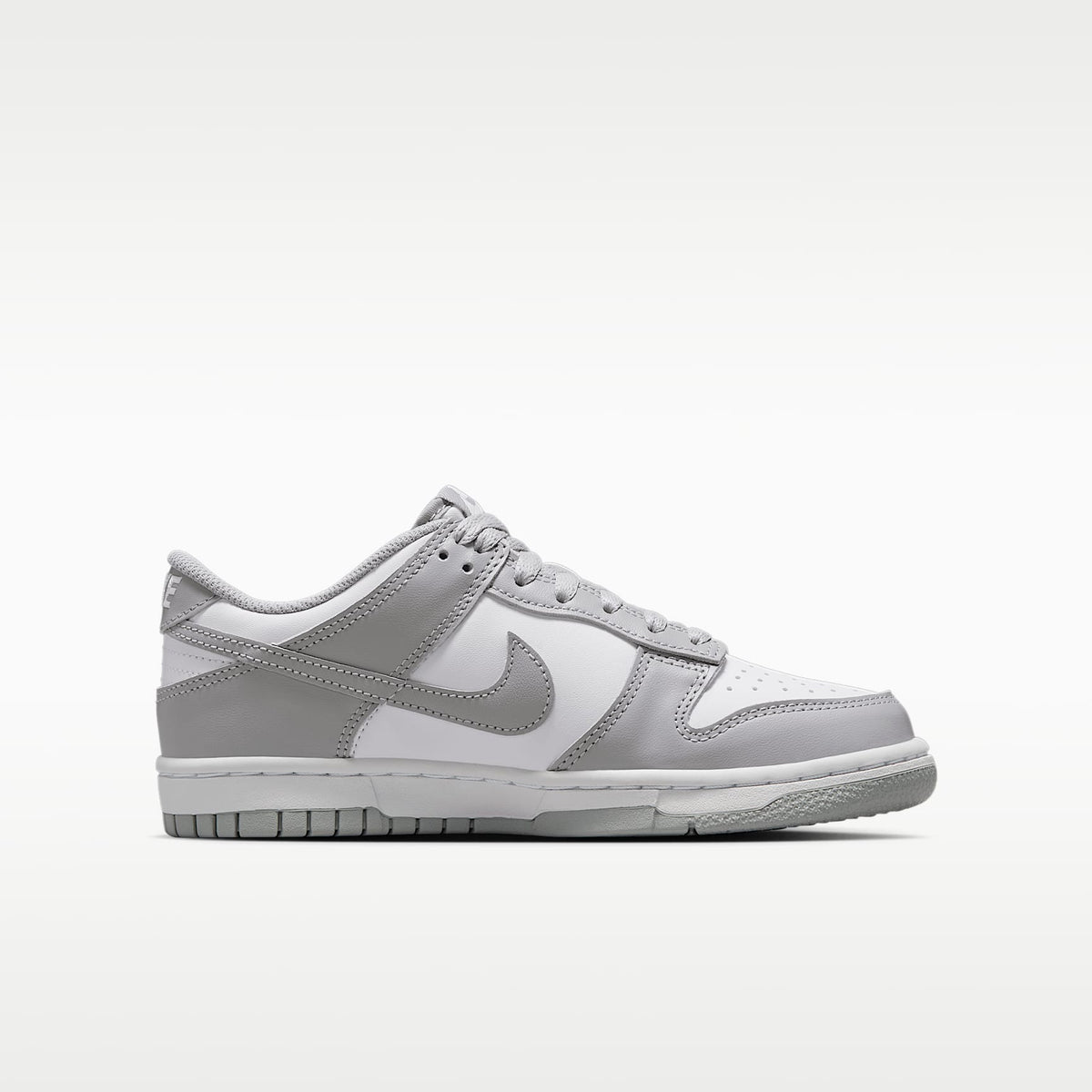 Nike Dunk Low – Blanco/Blanco/Gris humo claro – vista 3