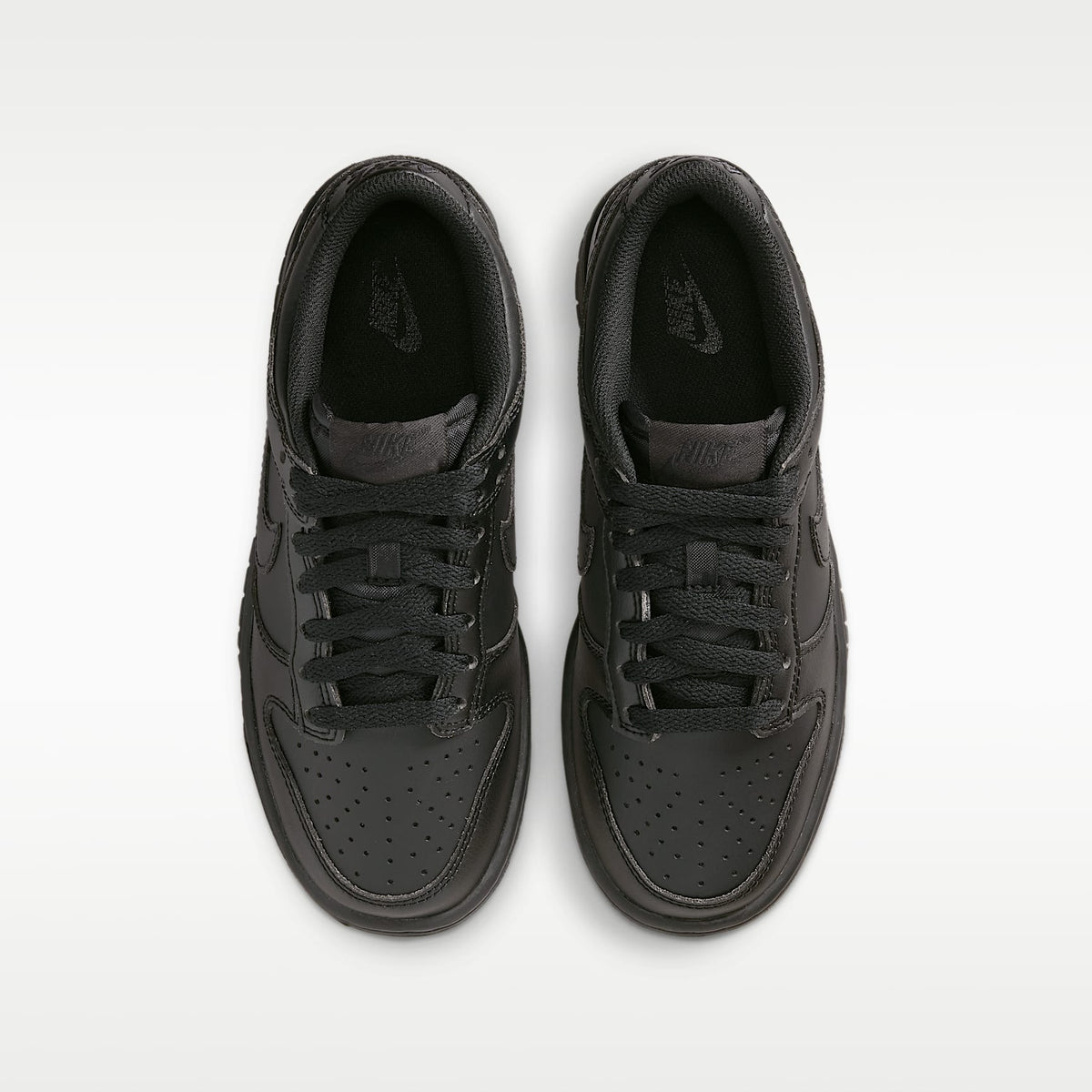 Nike Dunk Low – Negro/Negro/Negro – vista 4
