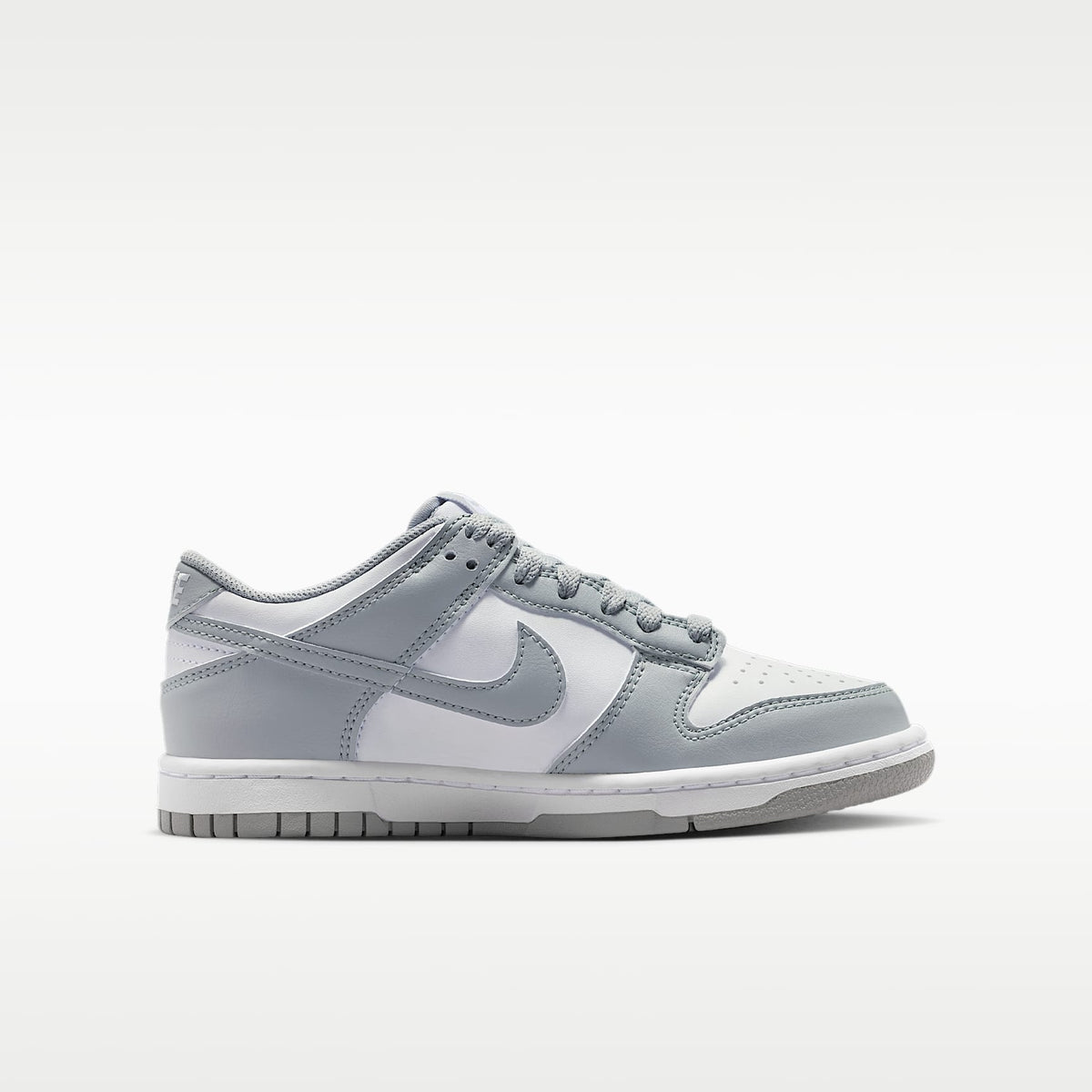 Nike Dunk Low – Blanco/Blanco/Gris humo claro – vista 3