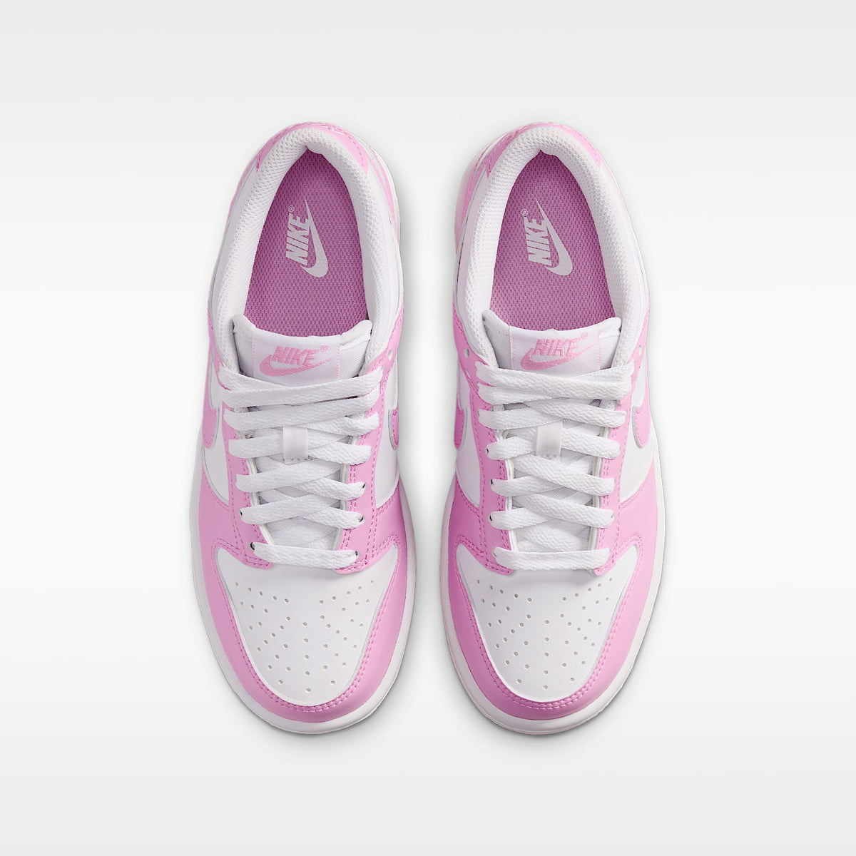 Nike Dunk Low – Blanco/Blanco/Blanco/Rosa amanecer – vista 4