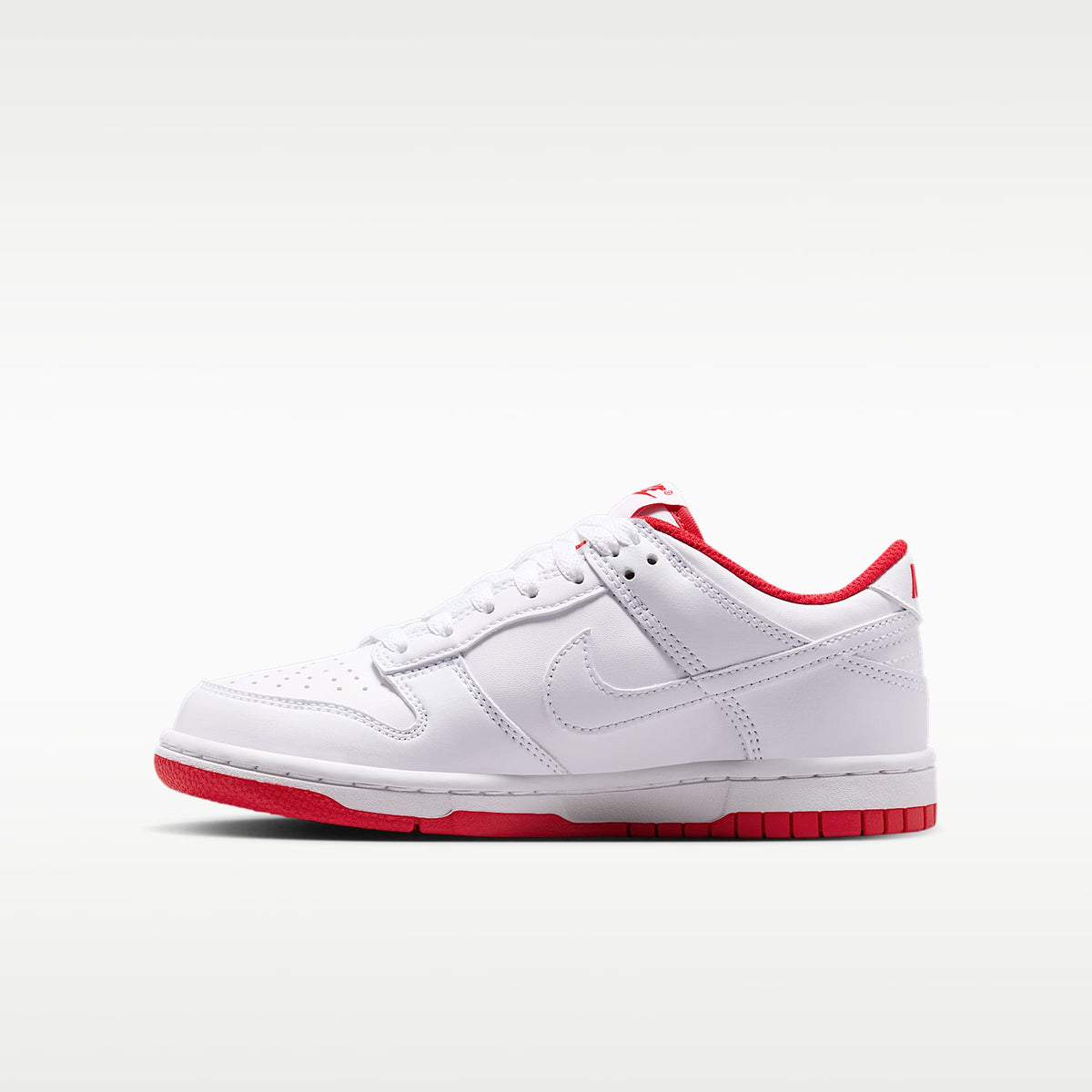 Nike Dunk Low – Blanco/Rojo universitario/Blanco – vista 1