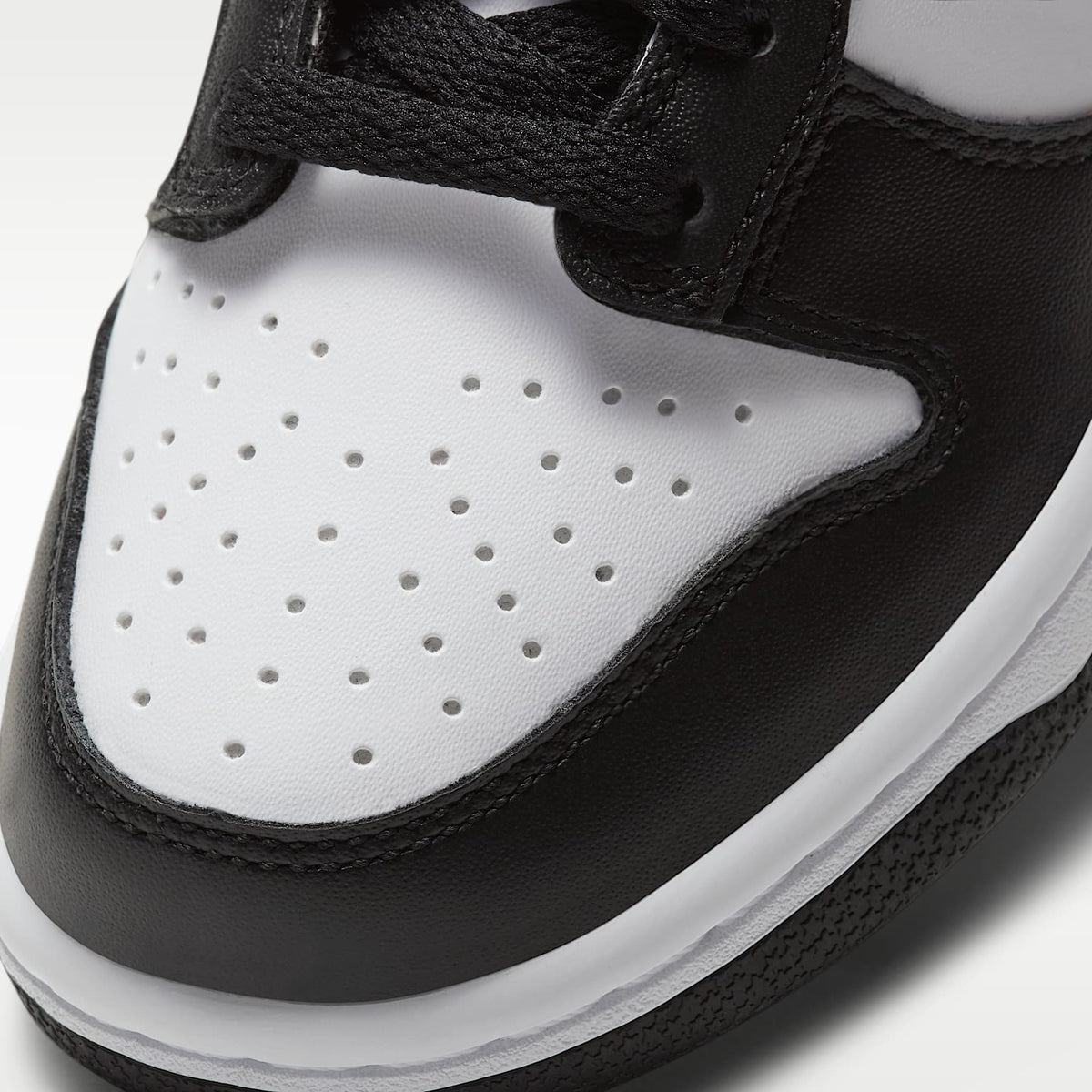 Nike Dunk Low – Blanco/Blanco/Negro – vista 7