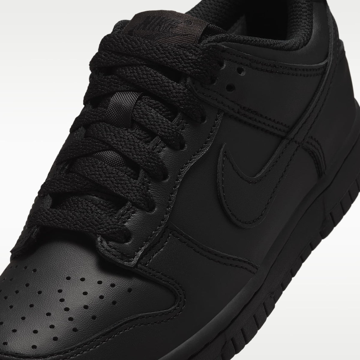 Nike Dunk Low – Negro/Negro/Negro – vista 7