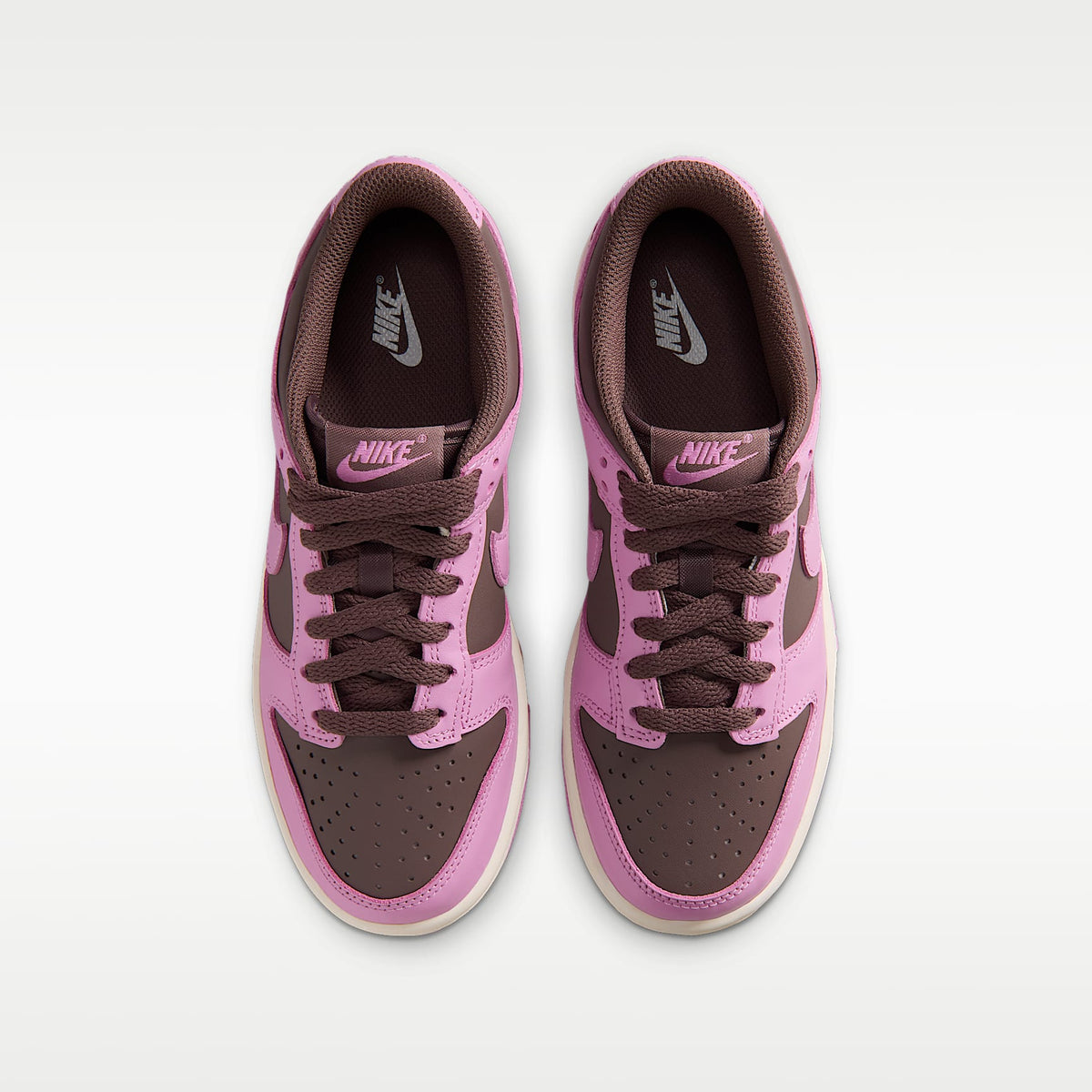 Nike Dunk Low – Tatuaje/Marfil pálido/Magenta claro – vista 4