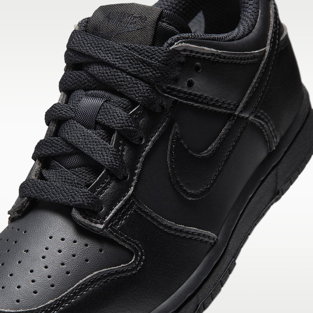 Nike Dunk Low – Negro/Negro/Negro – vista 7