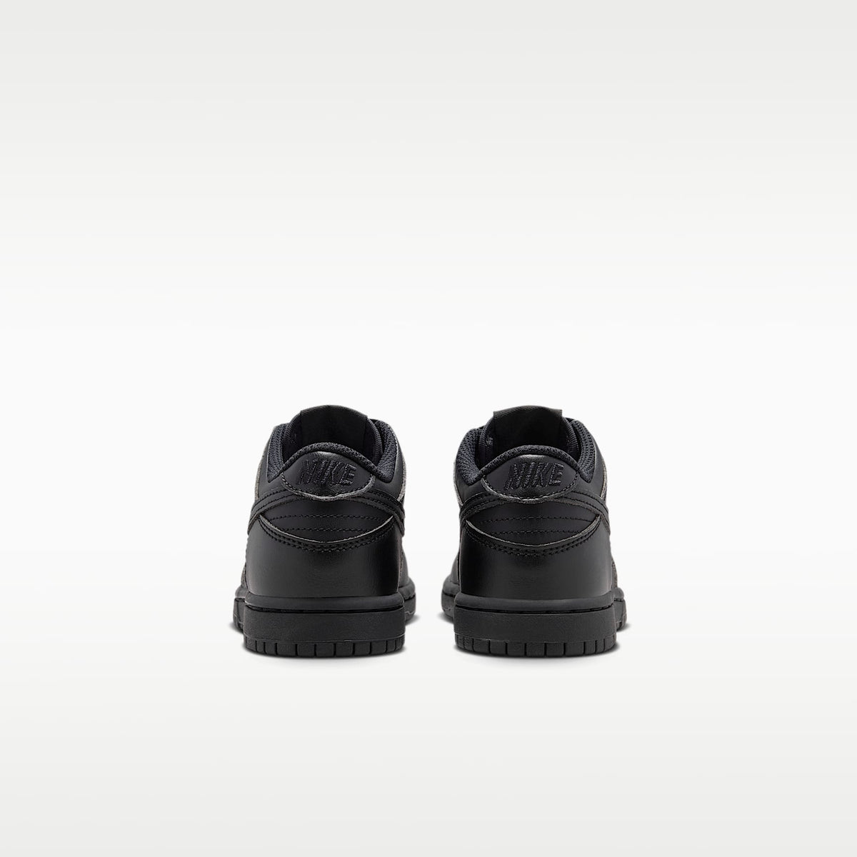 Nike Dunk Low – Negro/Negro/Negro – vista 6