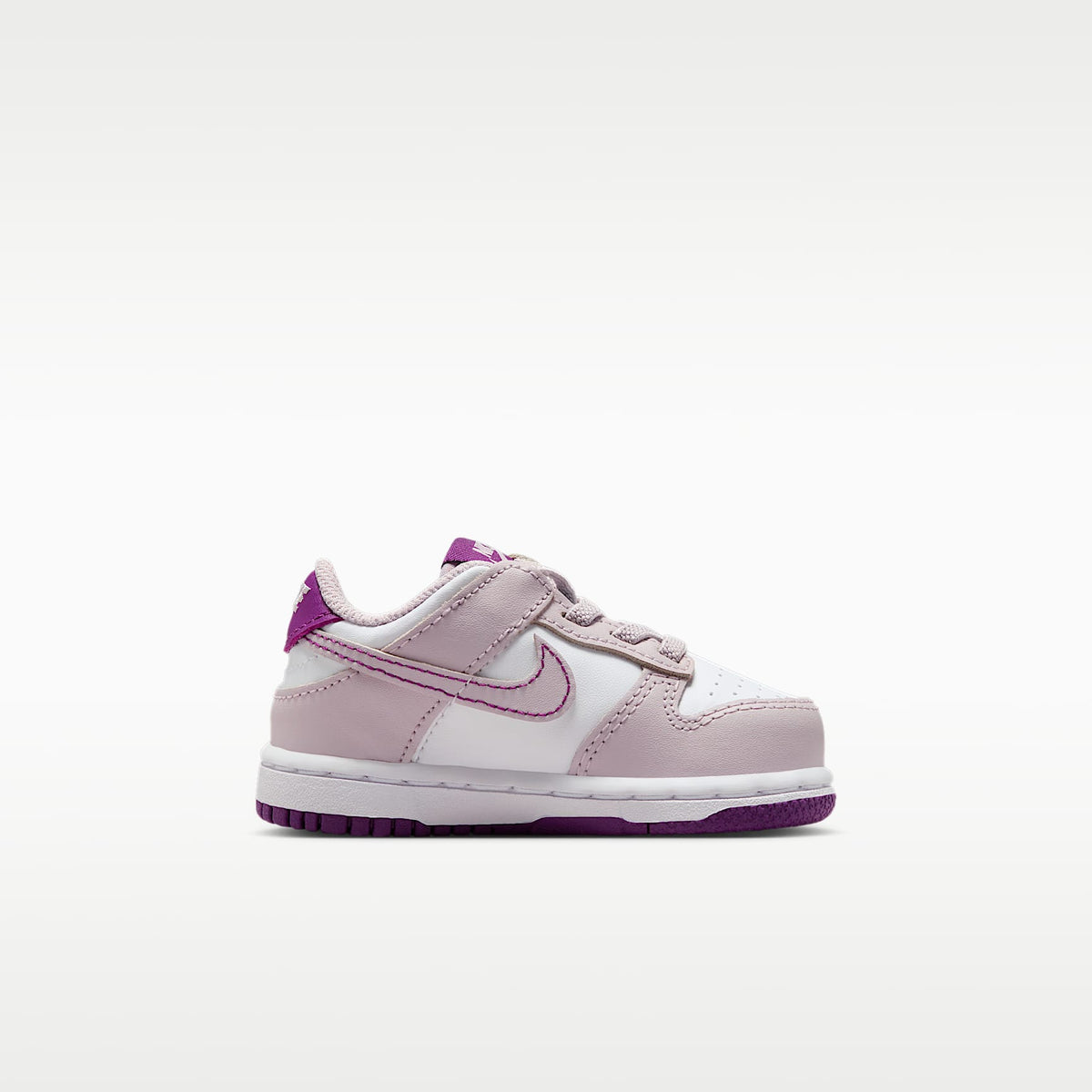 Nike Dunk Low – Blanco/Violeta platino/Violeta viotech – vista 3
