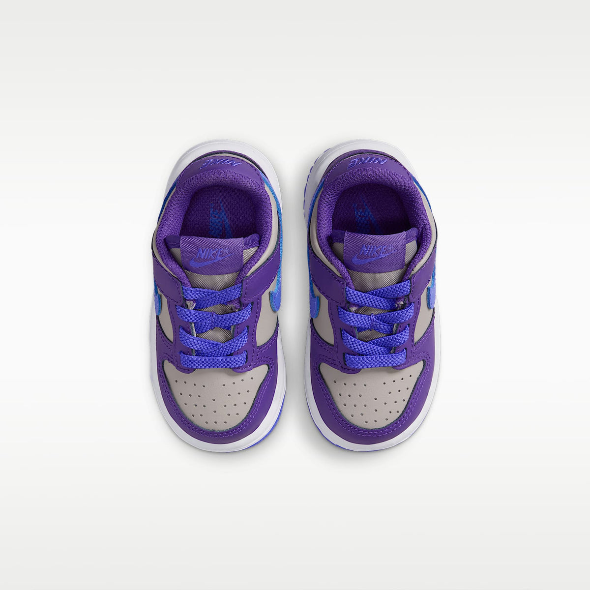 Nike Dunk Low – Gris universitario/Uva salvaje/Blanco/Violeta persa – vista 4