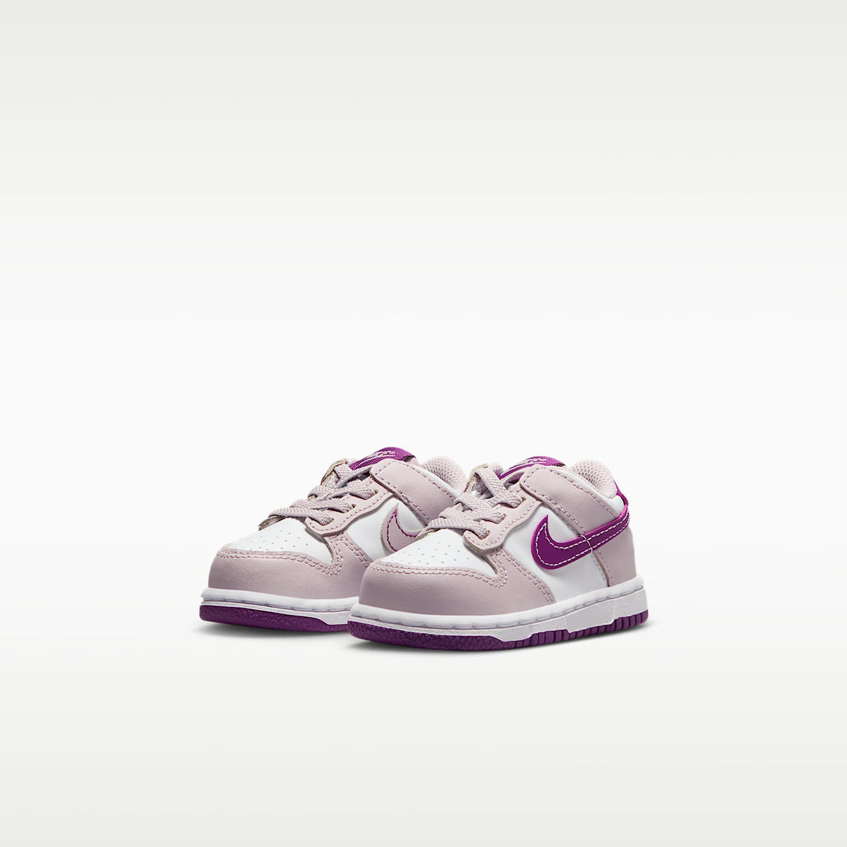 Nike Dunk Low – Blanco/Violeta platino/Violeta viotech – vista 5