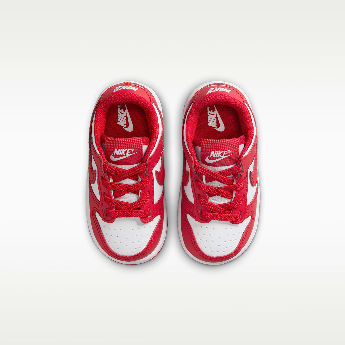 Nike Dunk Low – Blanco/Rojo/Rojo universitario – vista 4