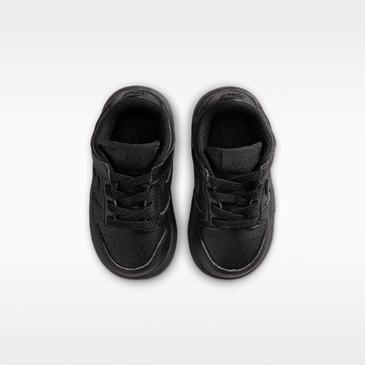 Nike Dunk Low – Negro/Negro/Negro – vista 4