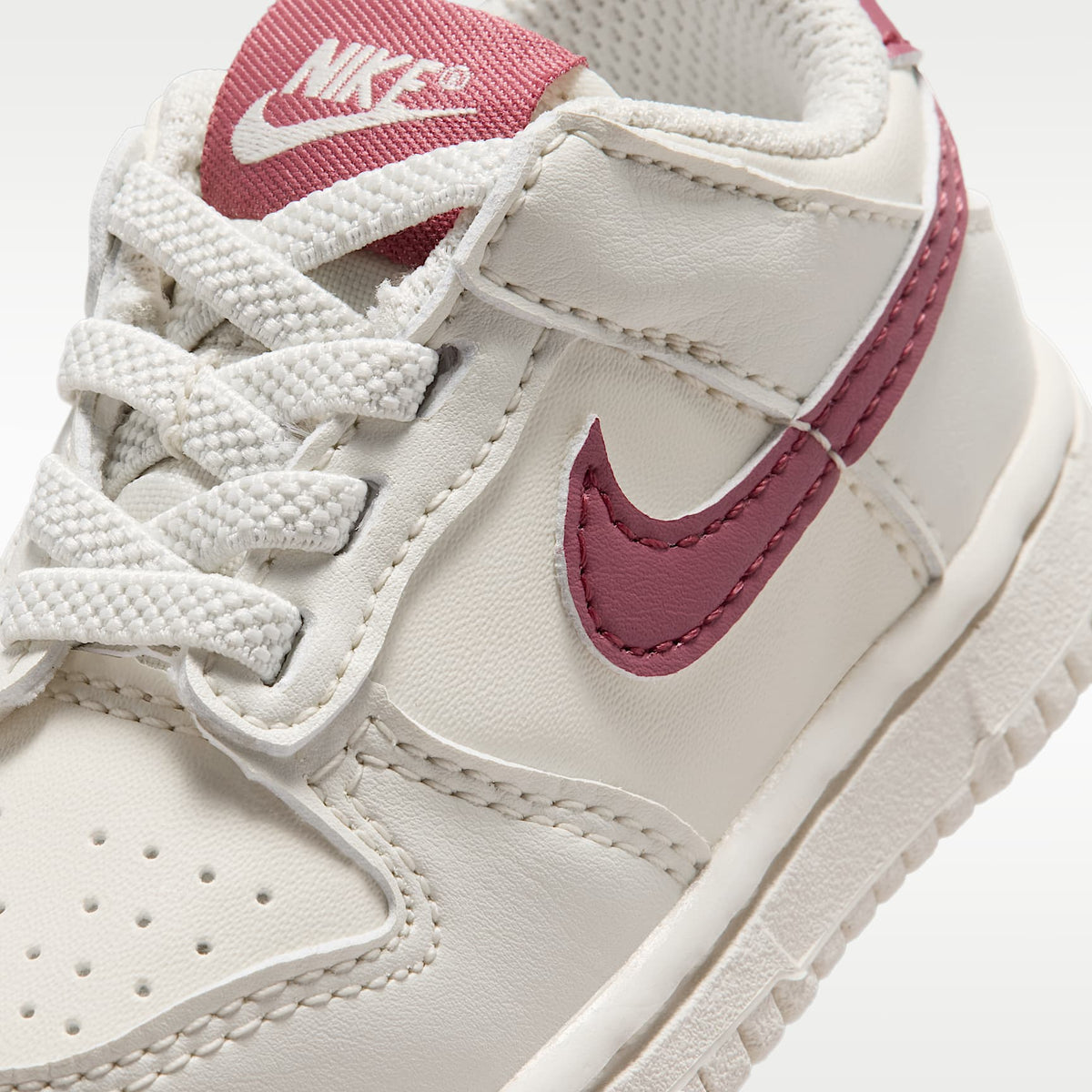 Nike Dunk Low – Perla suave/Rosa humo – vista 7