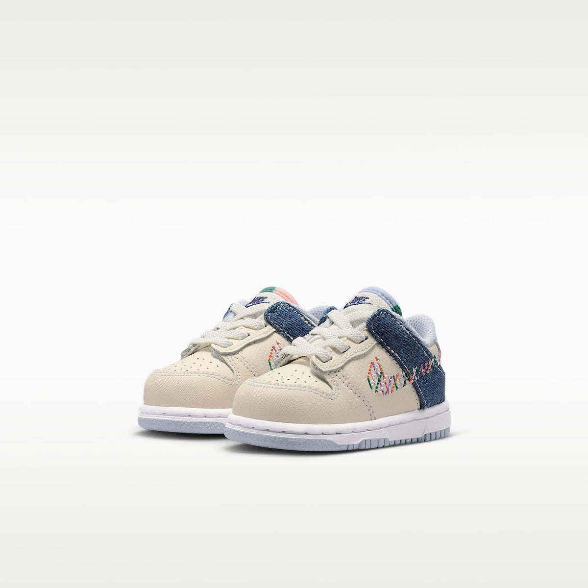 Nike Dunk Low – Perla suave/Azul mezclilla/Azul marino medianoche/Multicolor – vista 5