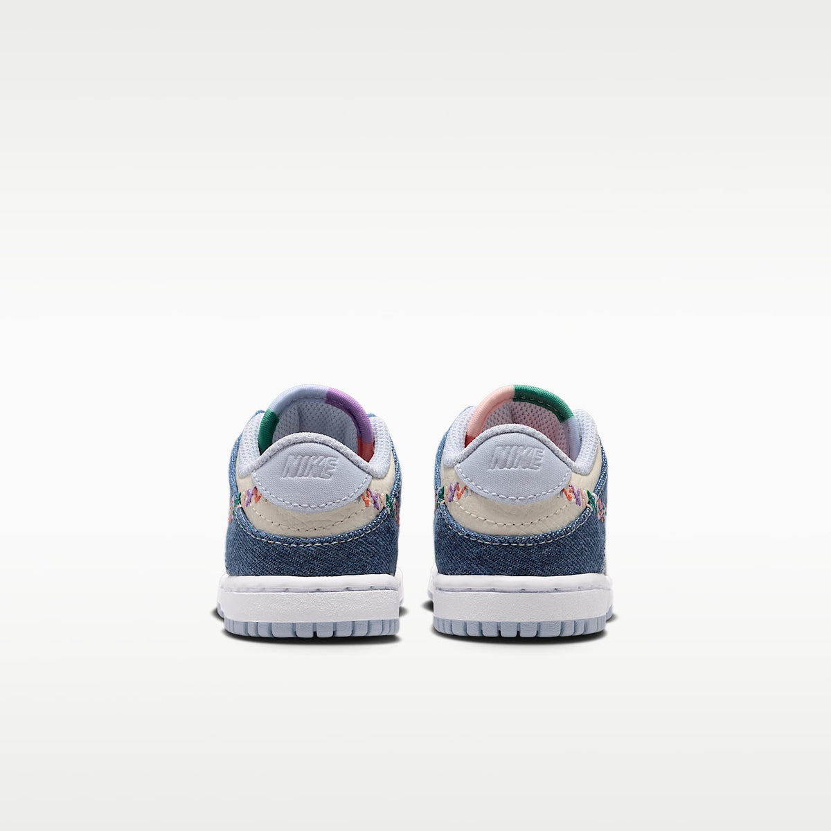 Nike Dunk Low – Perla suave/Azul mezclilla/Azul marino medianoche/Multicolor – vista 6