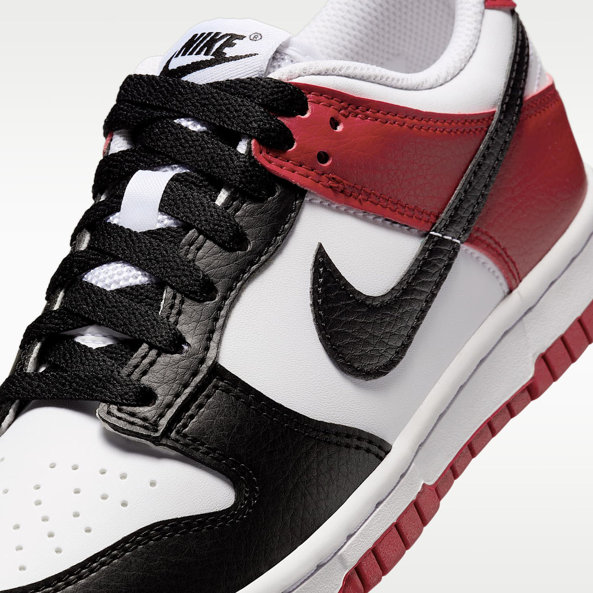 Nike Dunk Low – Rojo gimnasio/Blanco/Negro – vista 7