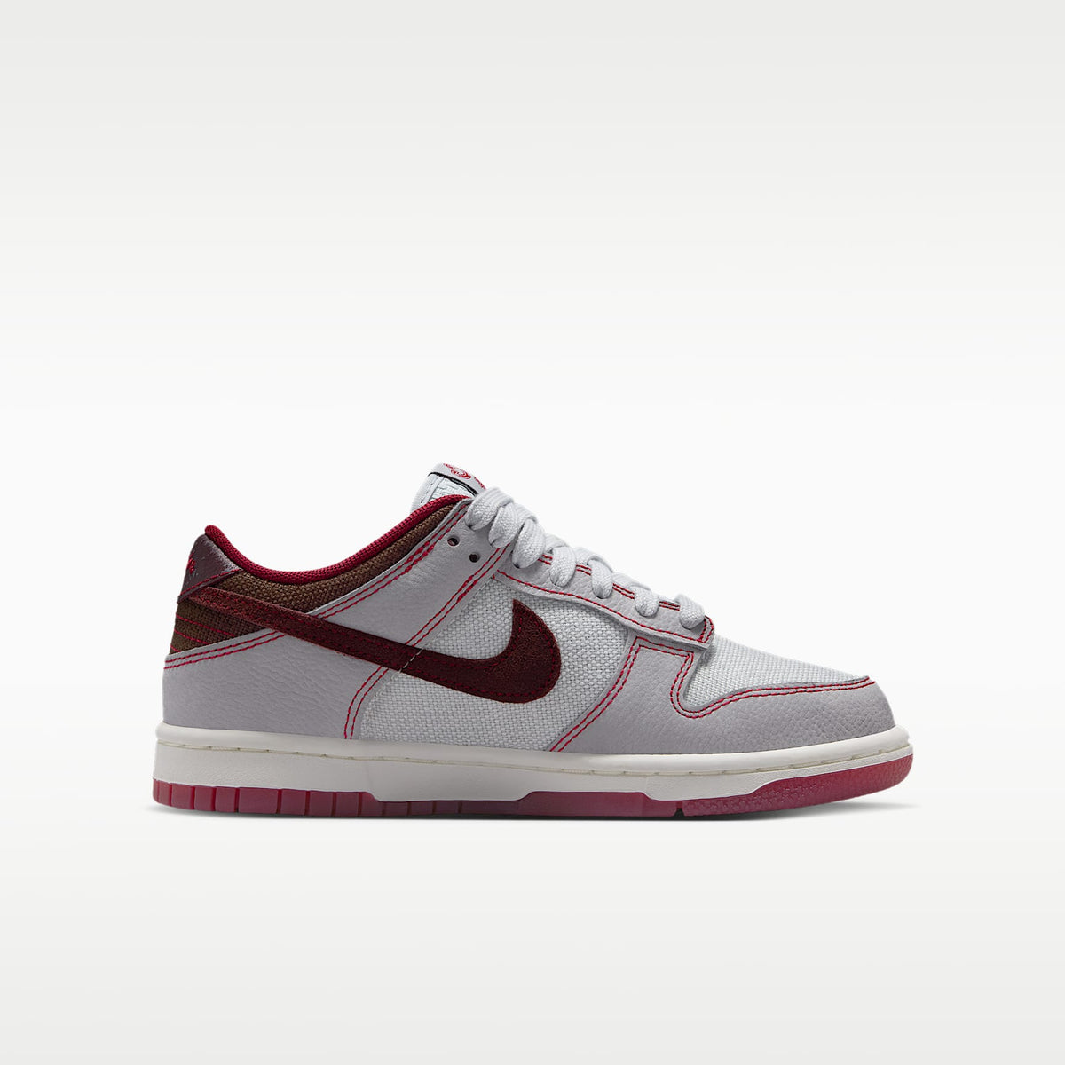 Nike Dunk Low LV8 1 – Platino puro/Gris lobo/Rojo team/Burdeos enérgico – vista 3