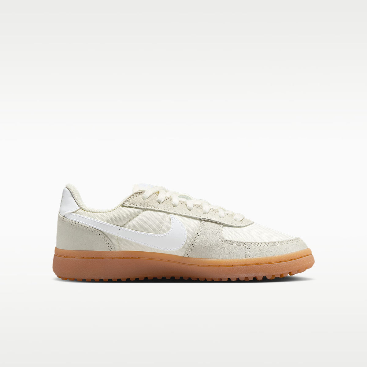 Nike Field General – Marfil pálido/Amarillo goma/Blanco – vista 3