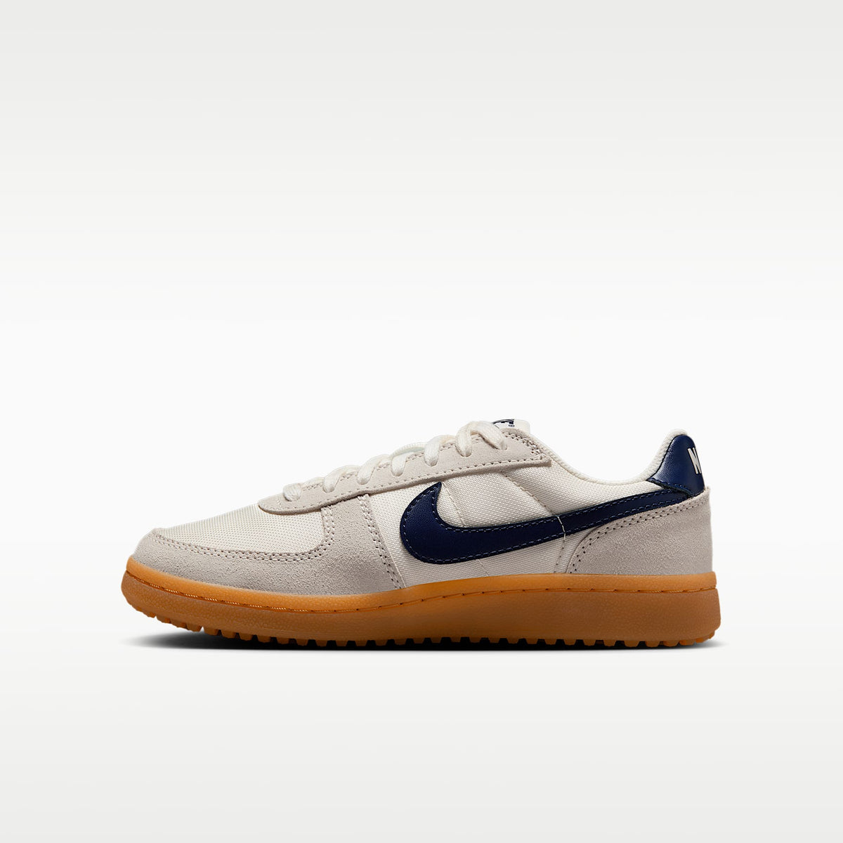Nike Field General – Marfil pálido/Amarillo goma/Azul marino medianoche – vista 1