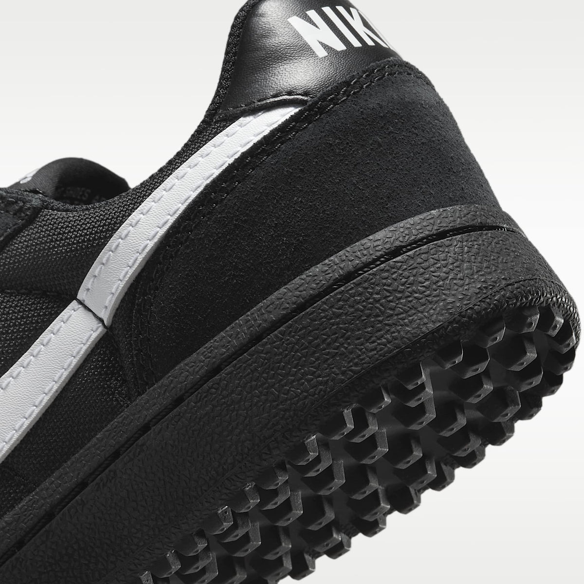 Nike Field General "Ref" – Negro/Negro/Blanco – vista 8