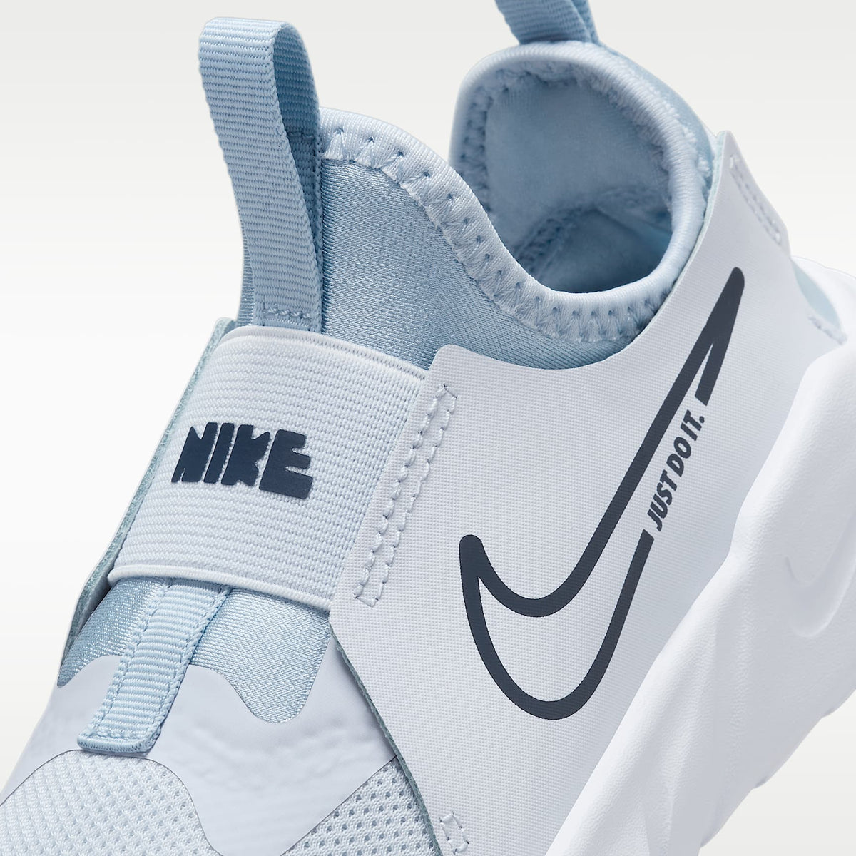 Nike Flex Runner 2 – Gris fútbol/Azul militar claro/Blanco/Azul marino medianoche – vista 7