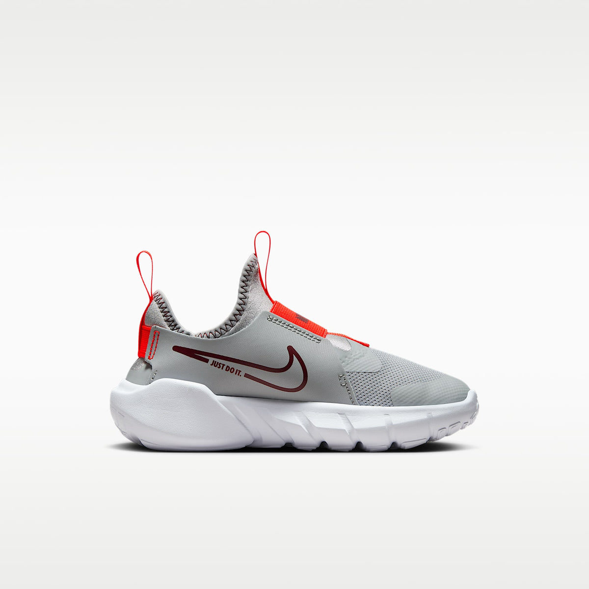 Nike Flex Runner 2 – Gris humo claro/Blanco/Carmesí brillante/Rojo team – vista 3