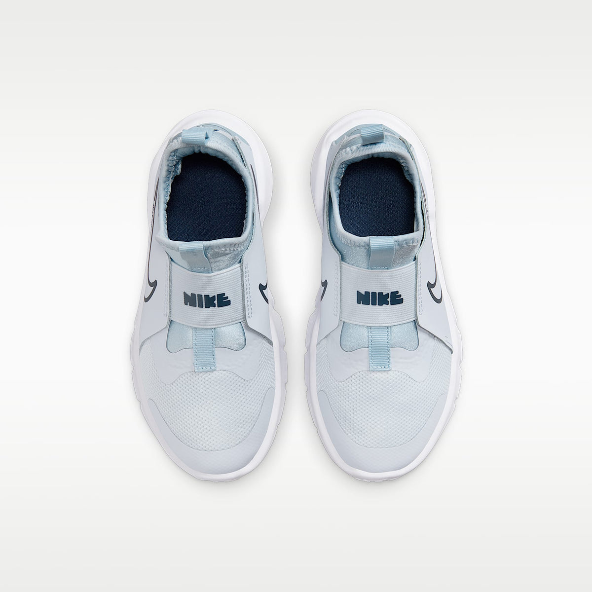 Nike Flex Runner 2 – Gris fútbol/Azul militar claro/Blanco/Azul marino medianoche – vista 4