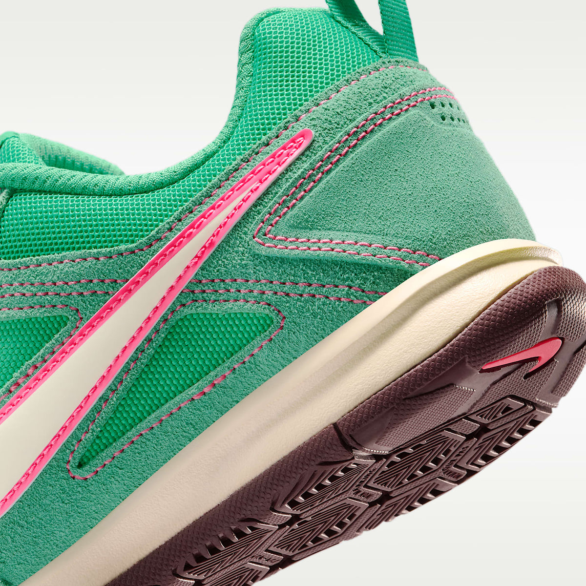 Nike Gato – Verde estadio/Hiperrosa/Burdeos enérgico/Leche de coco – vista 8