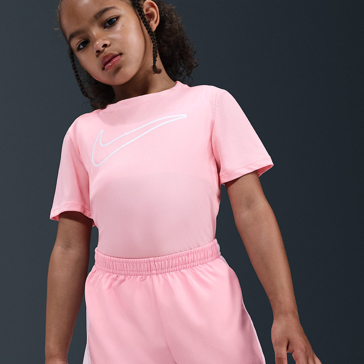 Shorts Dri-FIT Tempo para niños talla pequeña Nike – Rosa suave medio – vista 2
