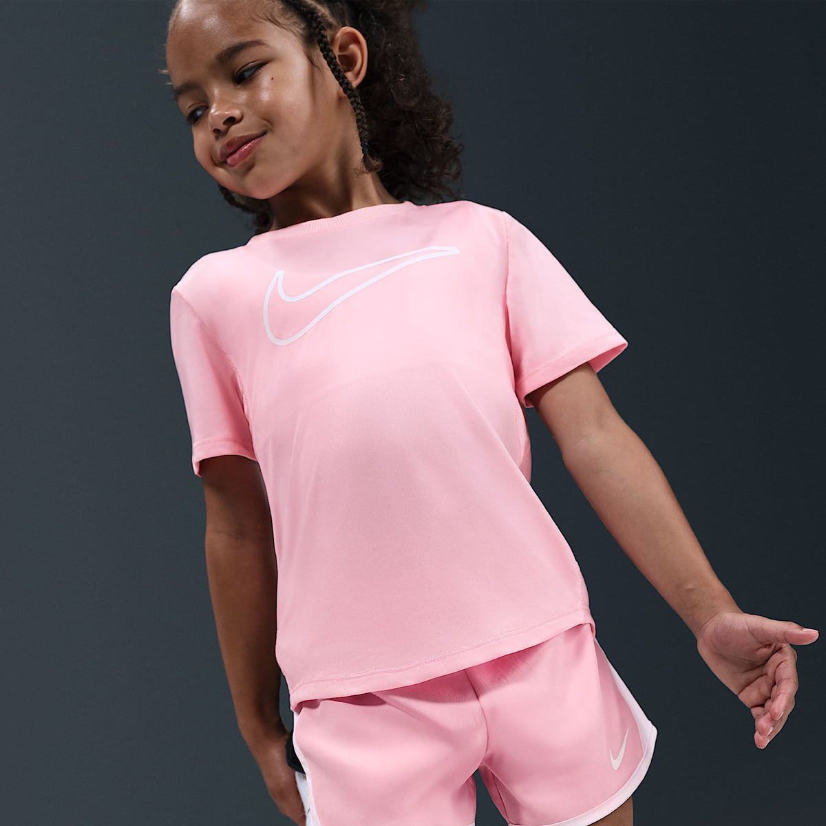 Shorts Dri-FIT Tempo para niños talla pequeña Nike – Rosa suave medio – vista 5
