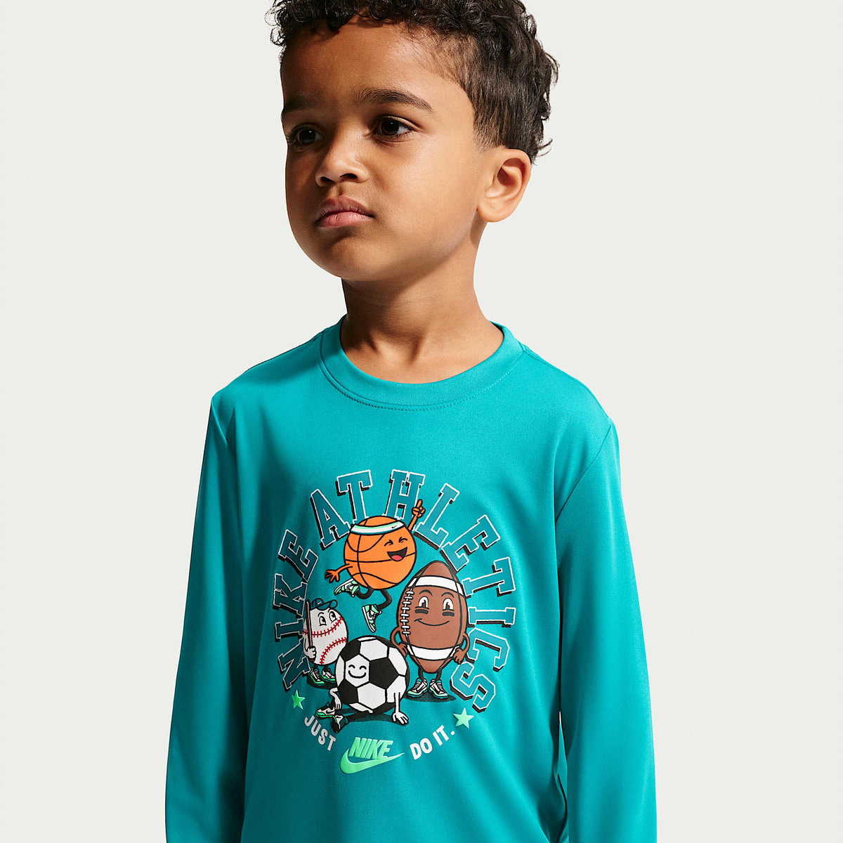 Playera de manga larga Dri-FIT con gráfico para niños talla pequeña Nike – Energía – vista 1