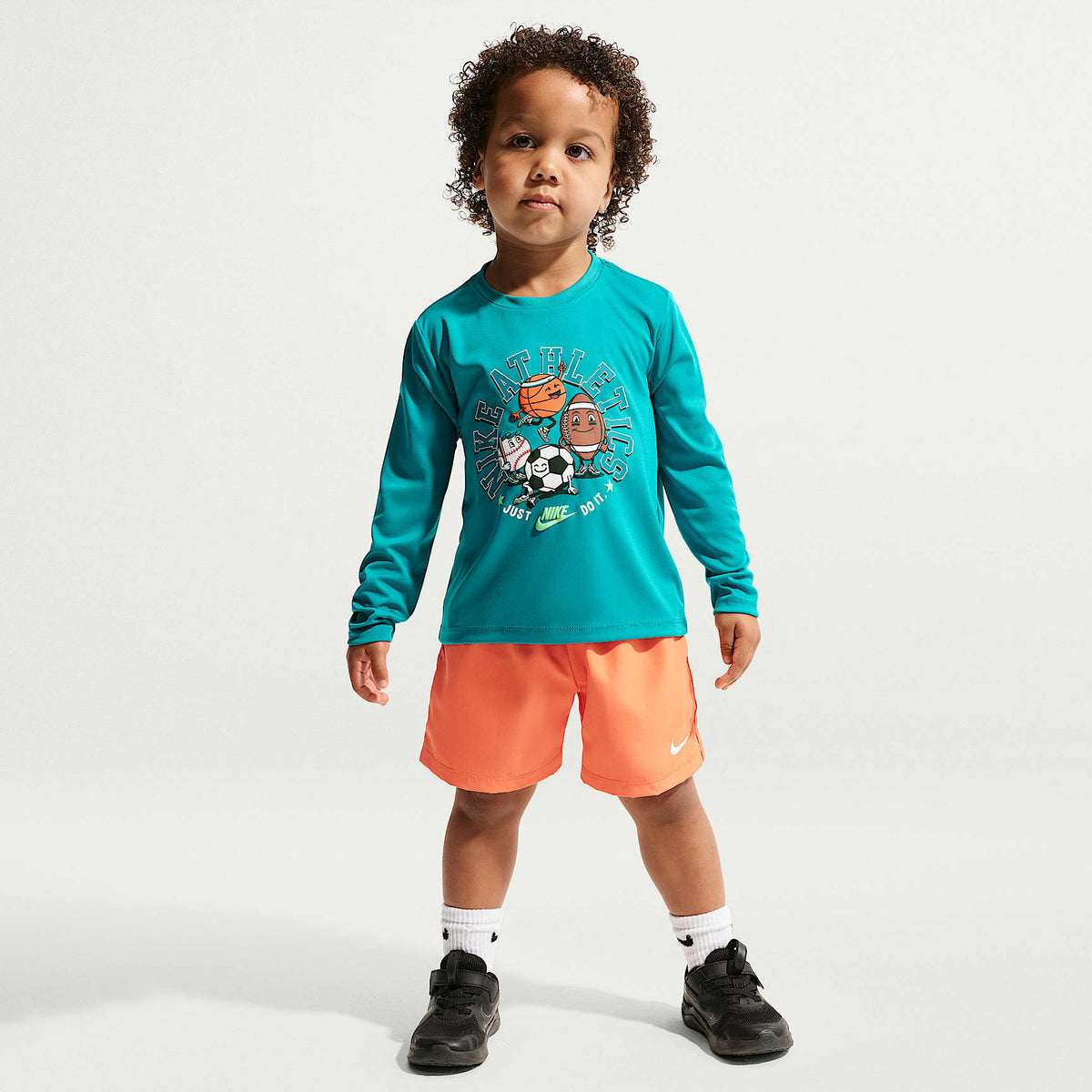 Playera de manga larga Dri-FIT con gráfico infantil Nike – Energía – vista 4
