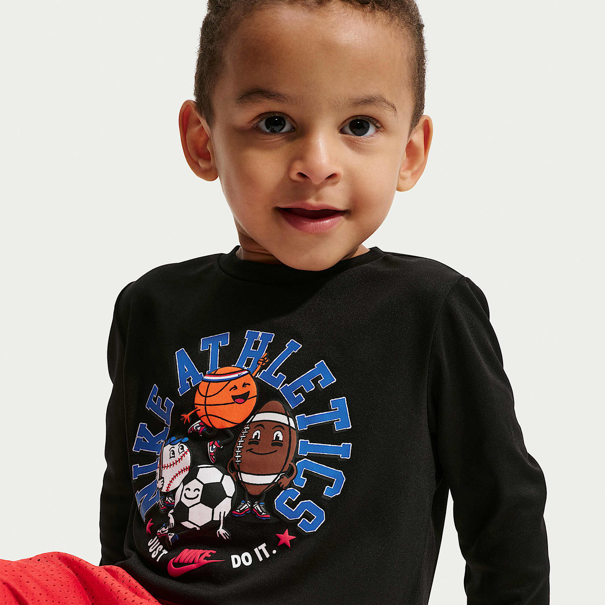 Playera de manga larga Dri-FIT con gráfico infantil Nike – Negro – vista 3