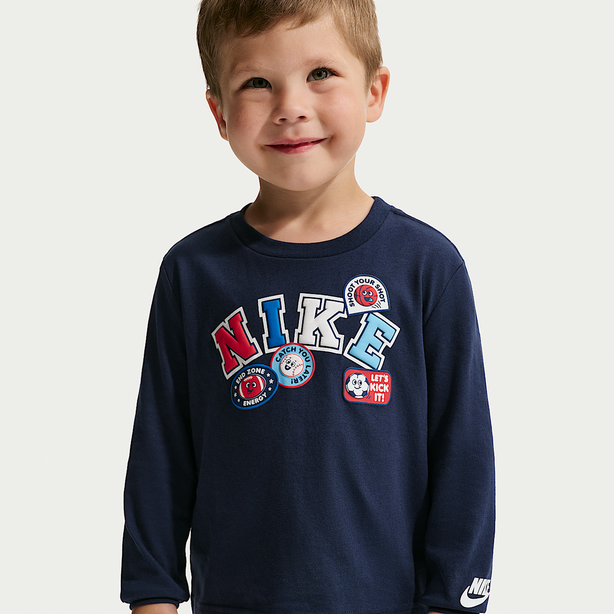 Camiseta de Manga Larga con Gráfico Nike para Niño Pequeño