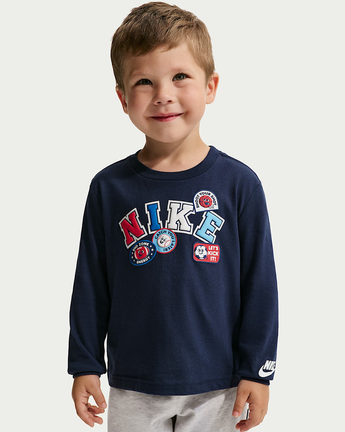 Camiseta de Manga Larga con Gráfico Nike para Niño Pequeño