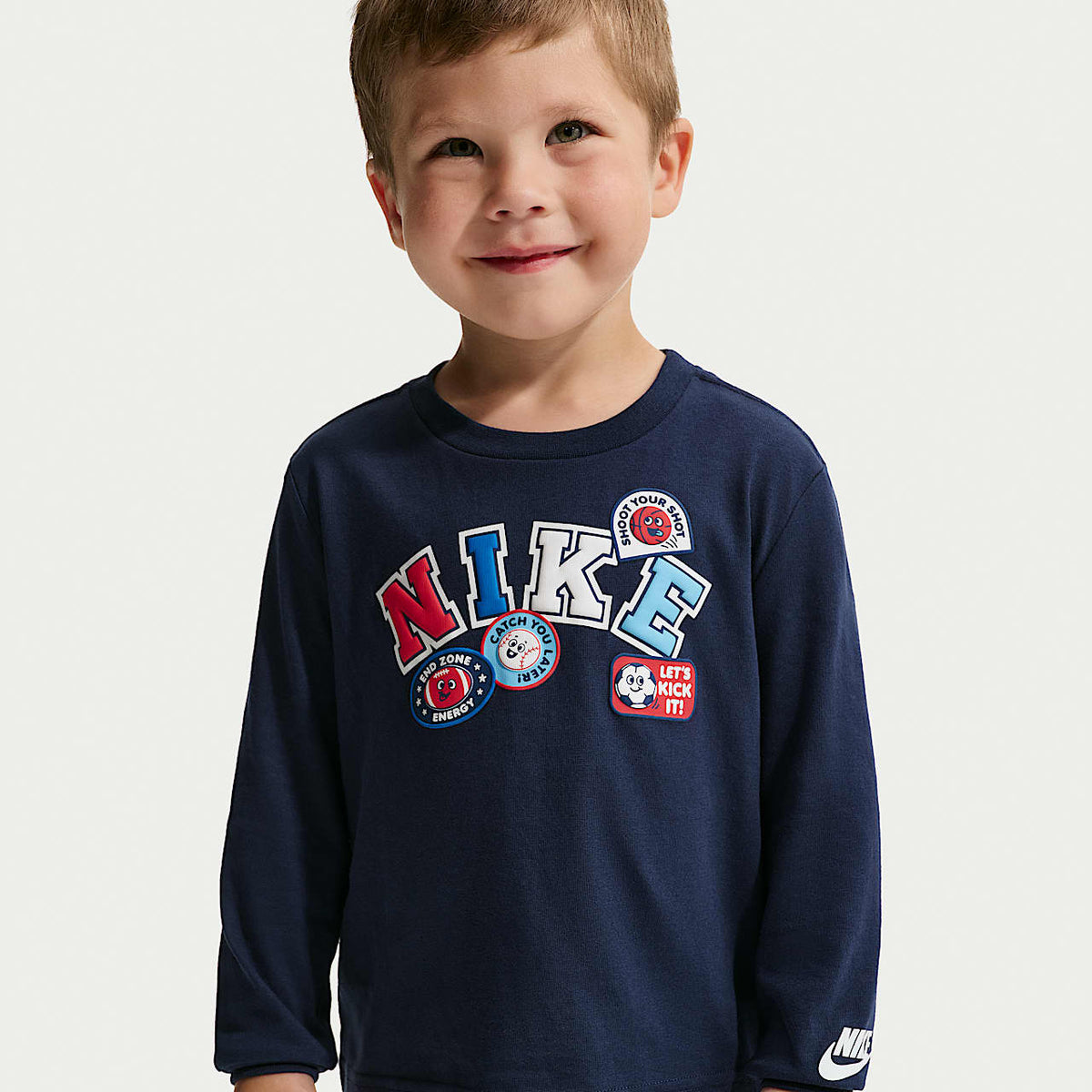 Camiseta de Manga Larga con Gráfico Nike para Niño Pequeño