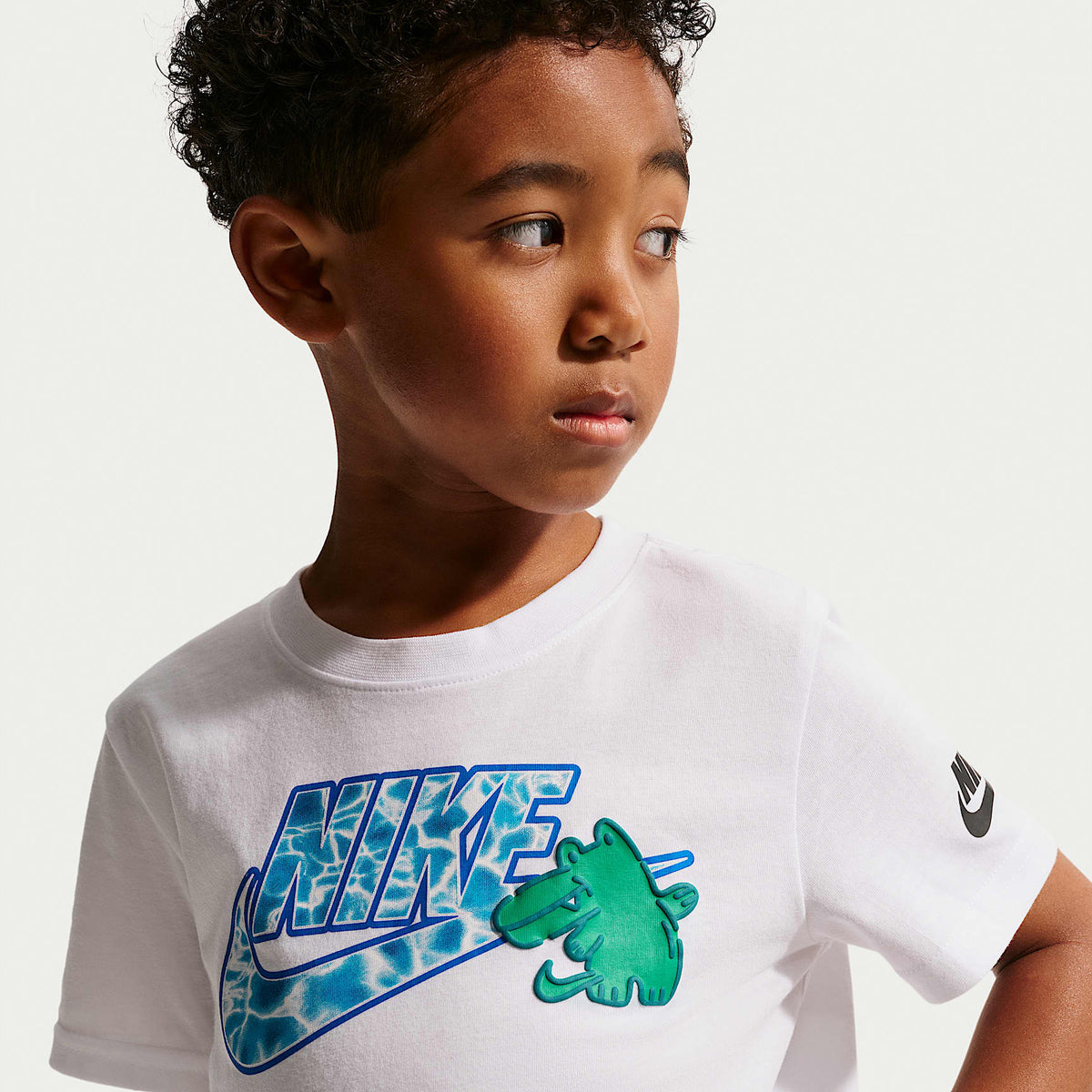 Playera con gráfico para niño talla pequeña Nike – Blanco – vista 3