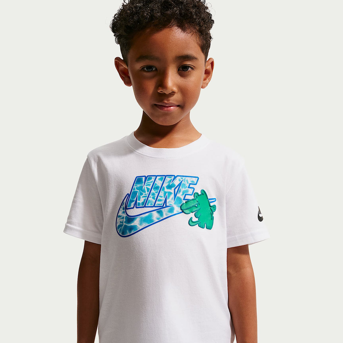 Playera con gráfico para niño talla pequeña Nike – Blanco – vista 1
