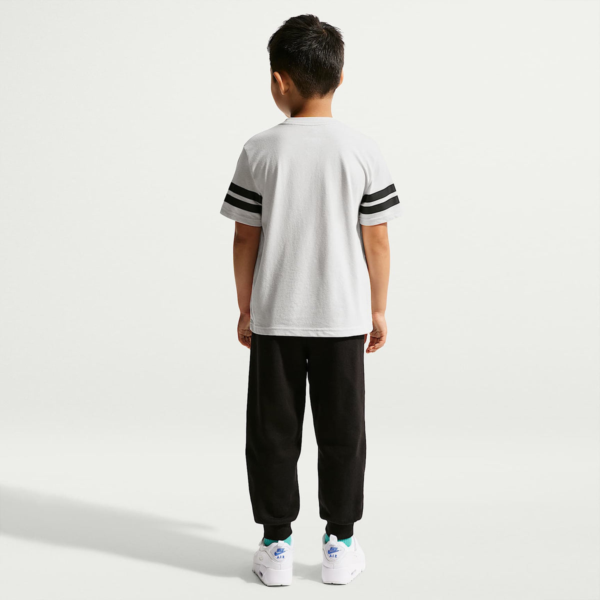 Playera Halftime para niños talla pequeña Nike – Polvo fotón – vista 5