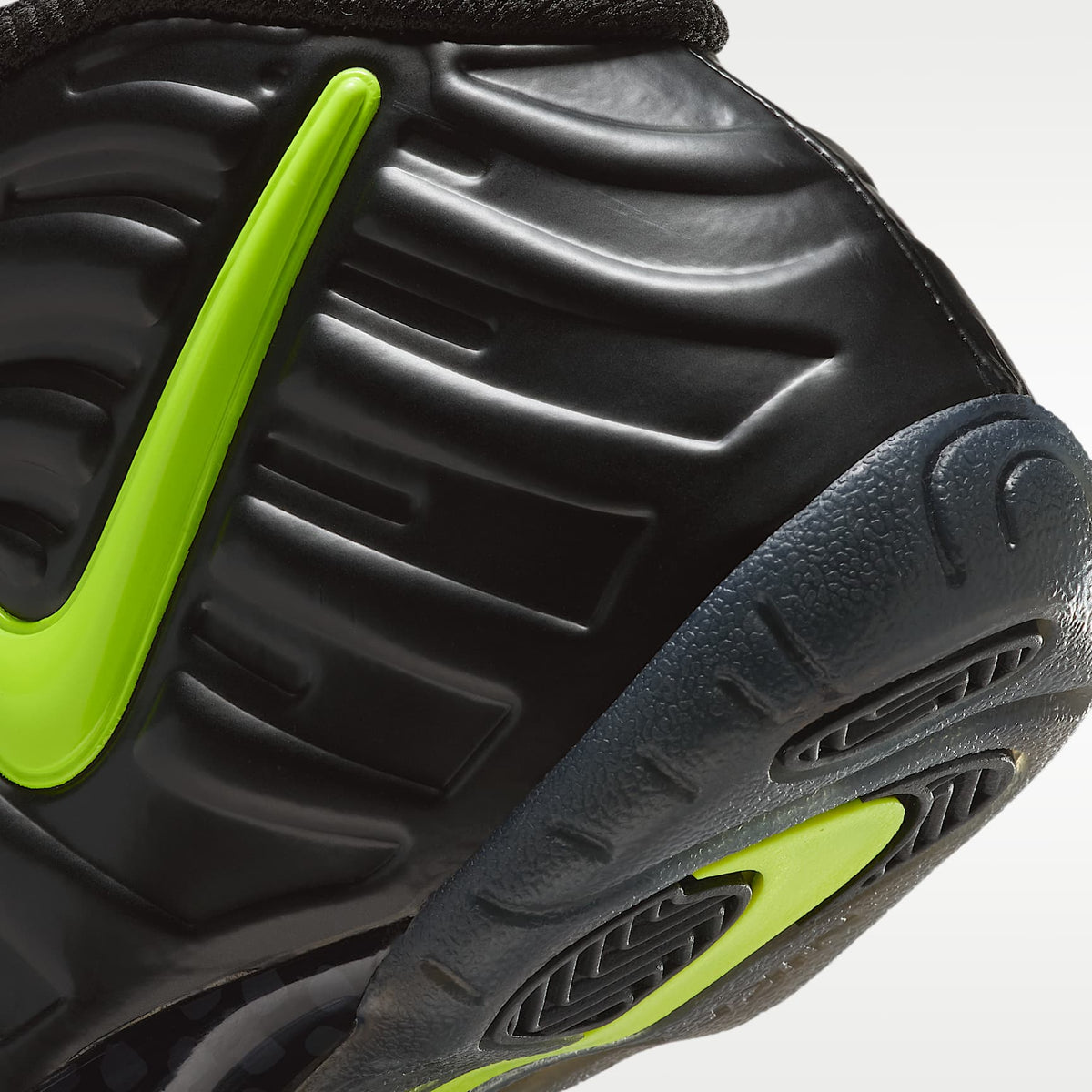 Nike Little Posite Pro – Negro/Amarillo voltaje – vista 8