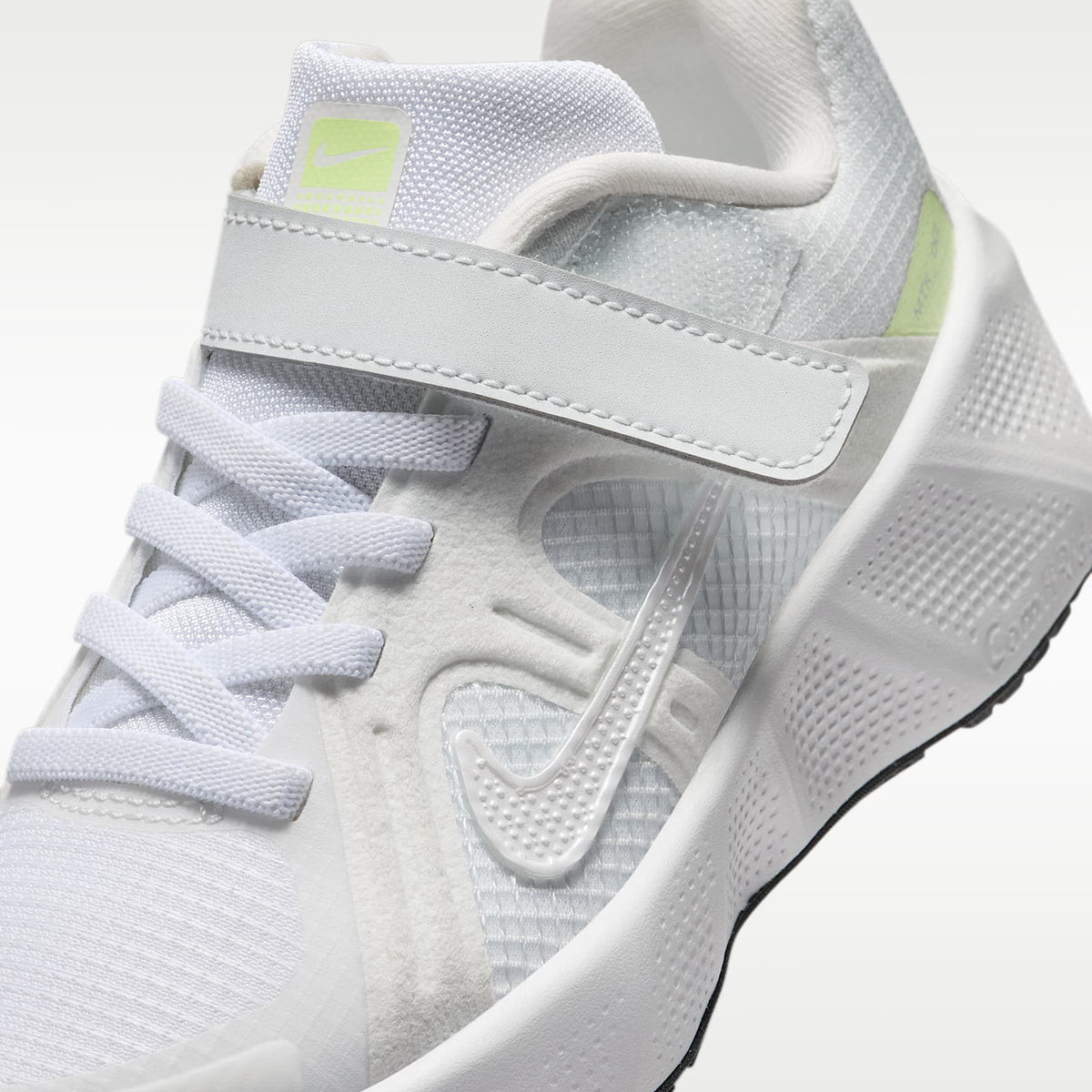 Nike Metro Tek – Blanco/Blanco cumbre/Blanco cáscara de huevo/Blanco cumbre metalizado – vista 7