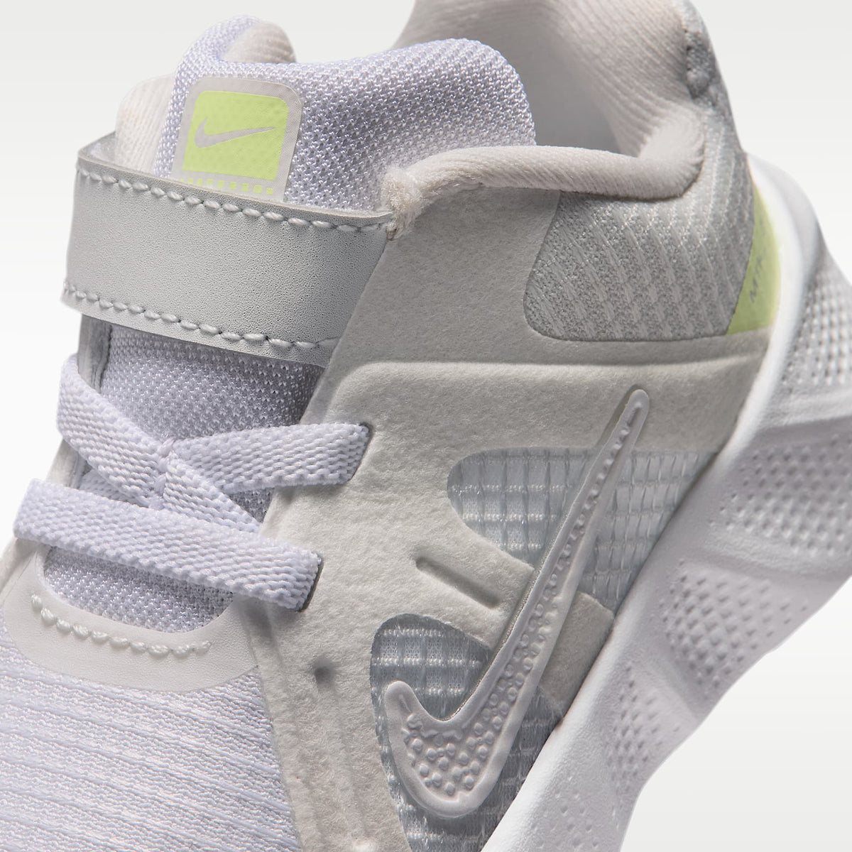 Nike Metro Tek – Blanco/Blanco cumbre/Blanco cáscara de huevo/Blanco cumbre metalizado – vista 7
