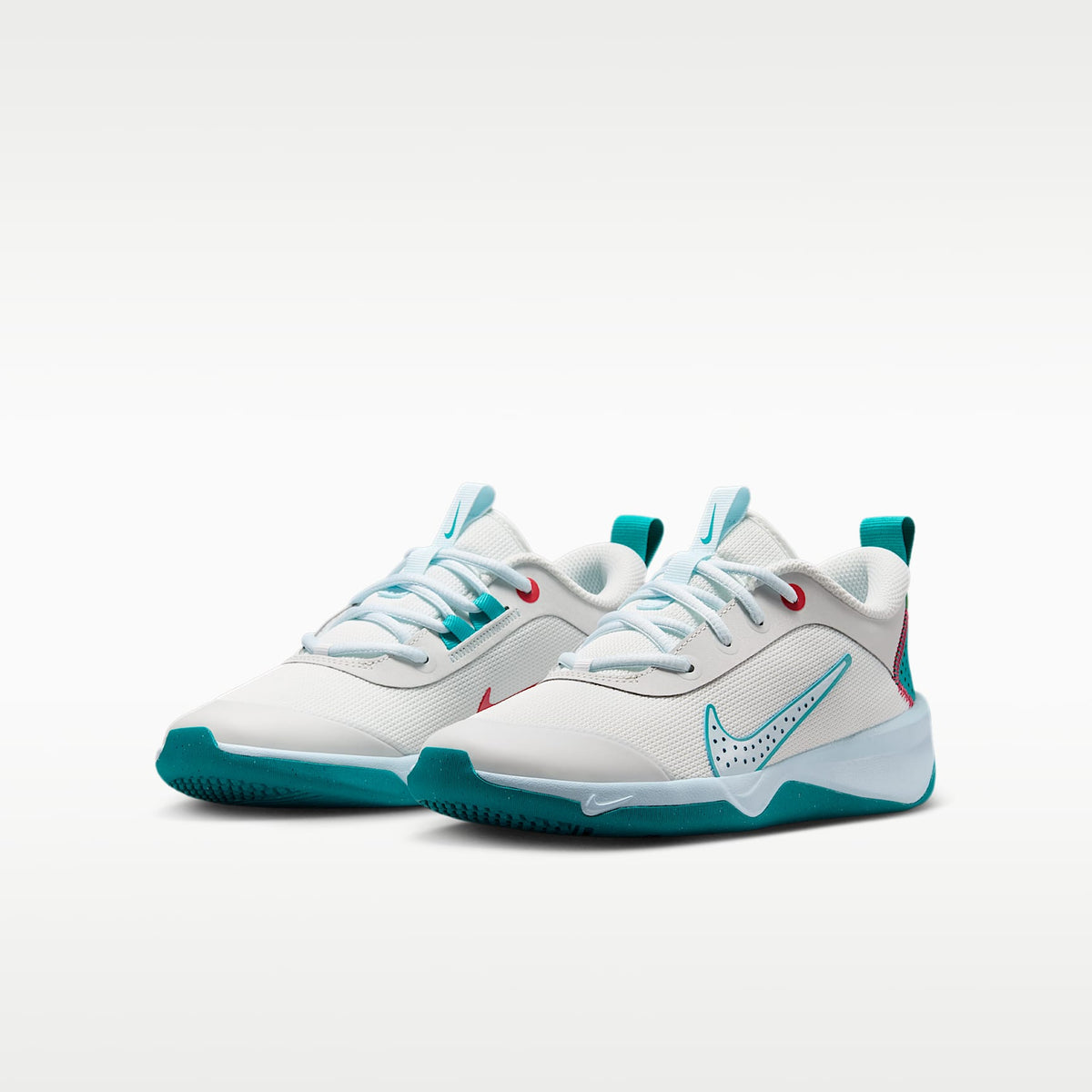 Nike Omni Multi-Court – Blanco cáscara de huevo/Energía/Rosa tropical/Azul glacial – vista 5