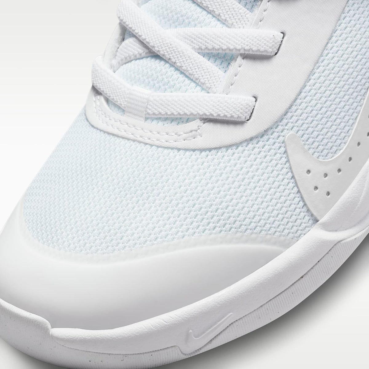 Nike Omni Multi-Court – Blanco/Platino puro/Blanco – vista 7