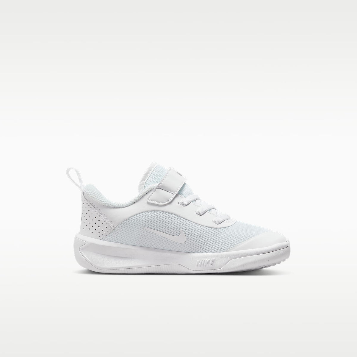 Nike Omni Multi-Court – Blanco/Platino puro/Blanco – vista 3