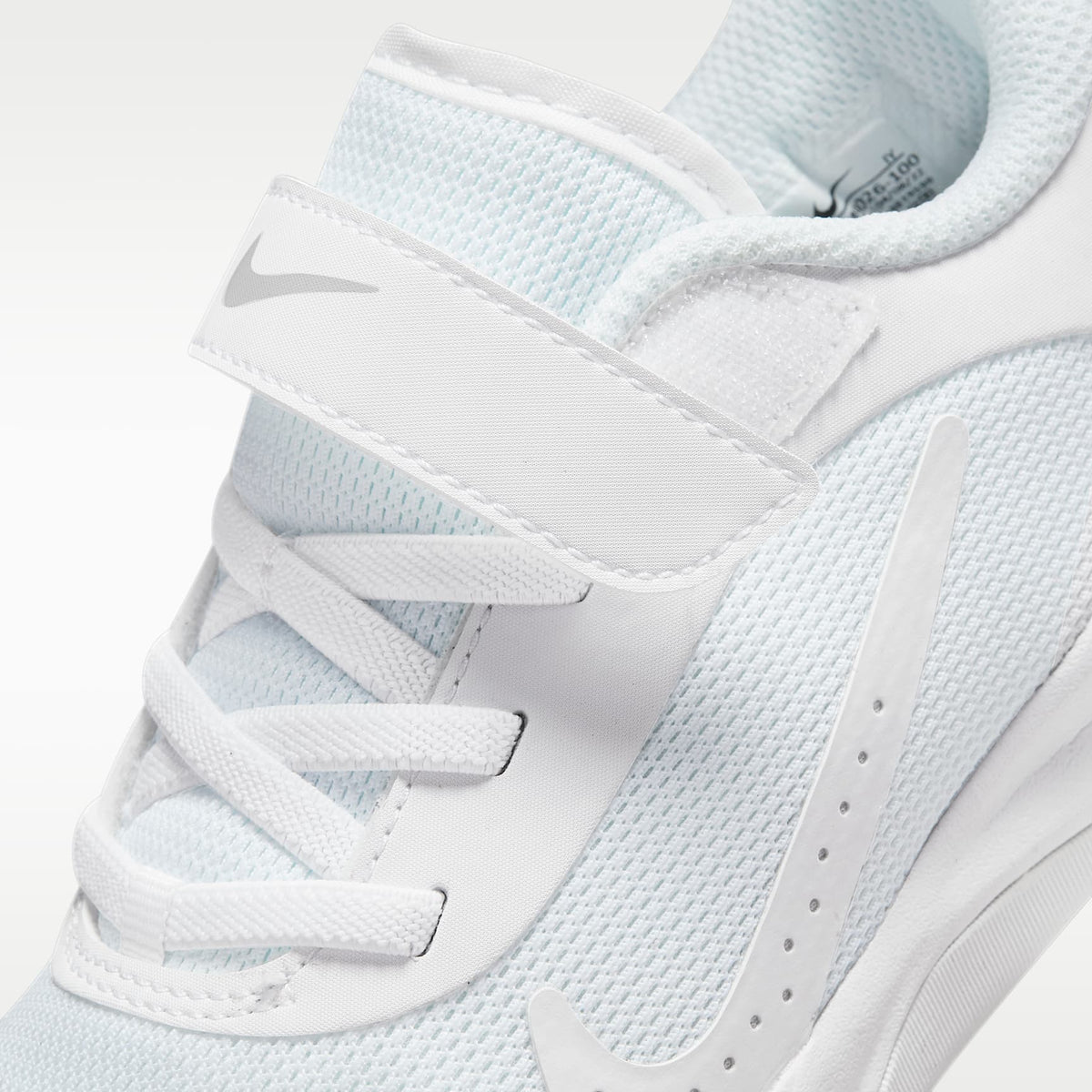 Nike Omni Multi-Court – Blanco/Platino puro/Blanco – vista 9