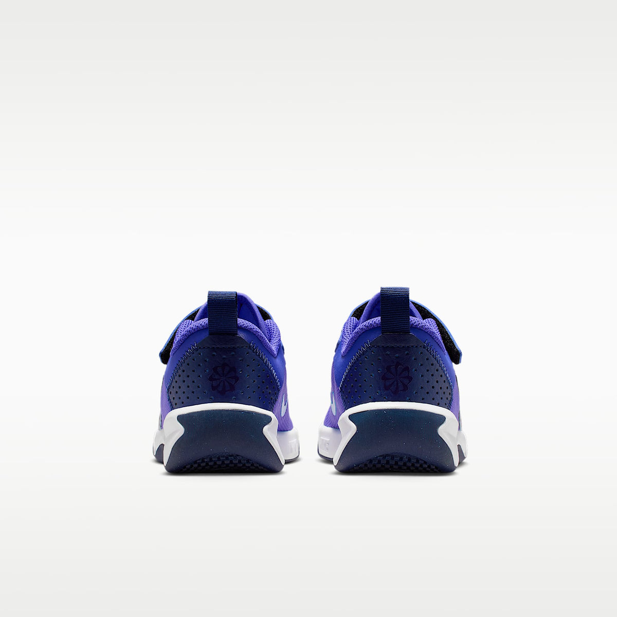 Nike Omni Multi-Court – Violeta persa/Azul vacío/Volt/Azul universitario – vista 6